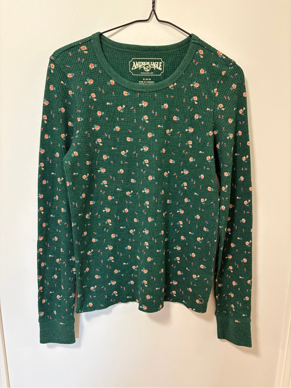 Green Floral Long Sleeved Waffle Knit Thermal American Eagle Size Medium